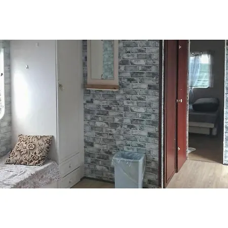 1 Bedroom Gorgeous In * Kamien (Pomerania)